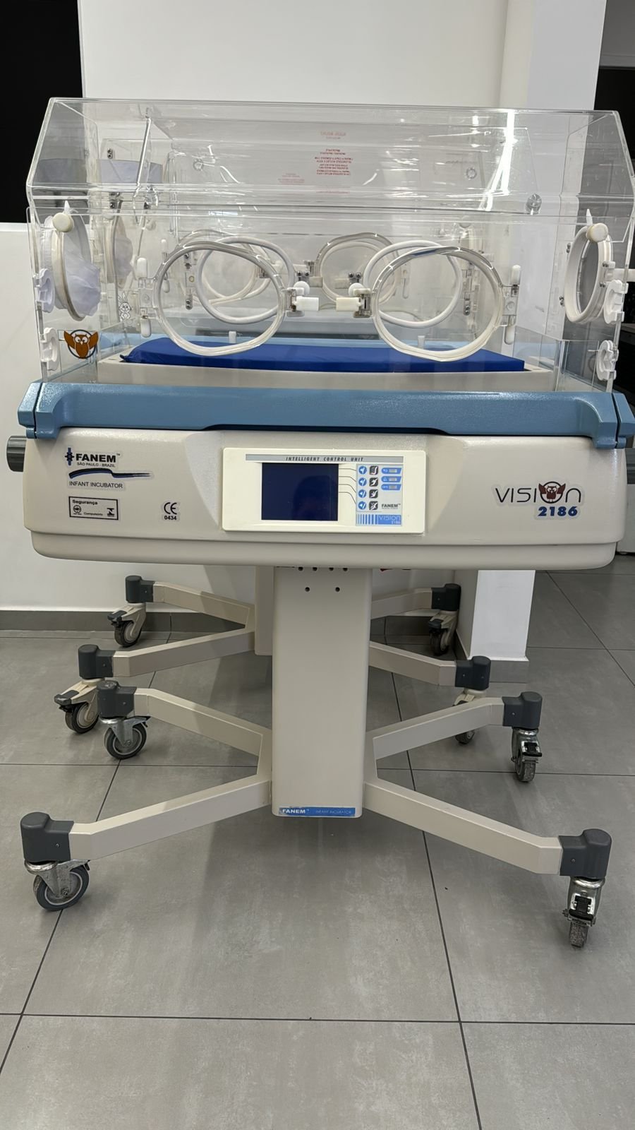Incubadora fanem vision 2186 revisada calibrada com garantia 2